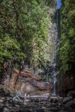 Die berühmte 25-Wasserfälle-Wanderung zählt täglich bis zu 700 Besucher, die wenigsten nehmen ein Bad.