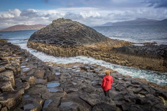 Im August 1829 besuchte Felix Mendelssohn Bartholdy Fingal’s Cave. Inspiriert durch seinen Besuch, komponierte er danach eine Konzert-Ouvertüre.
