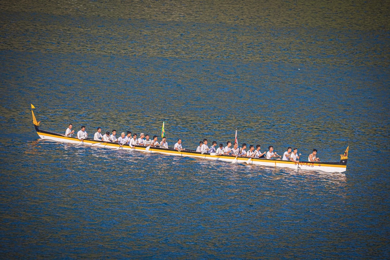 Raja-Ampat-banda-neira-kora-kora-langboot